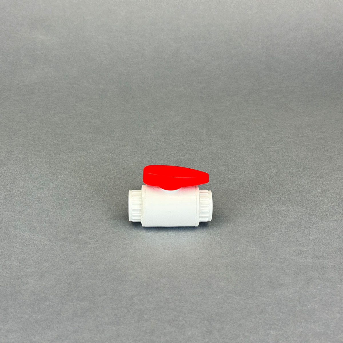 PVC Kugelhahn 20 mm in Weiß/Rot